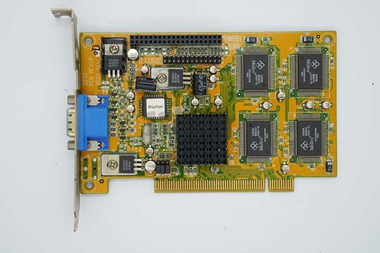 丽台Winfast L2300 PCI 8MB显示卡（3DLabs Permedia 2v芯片）